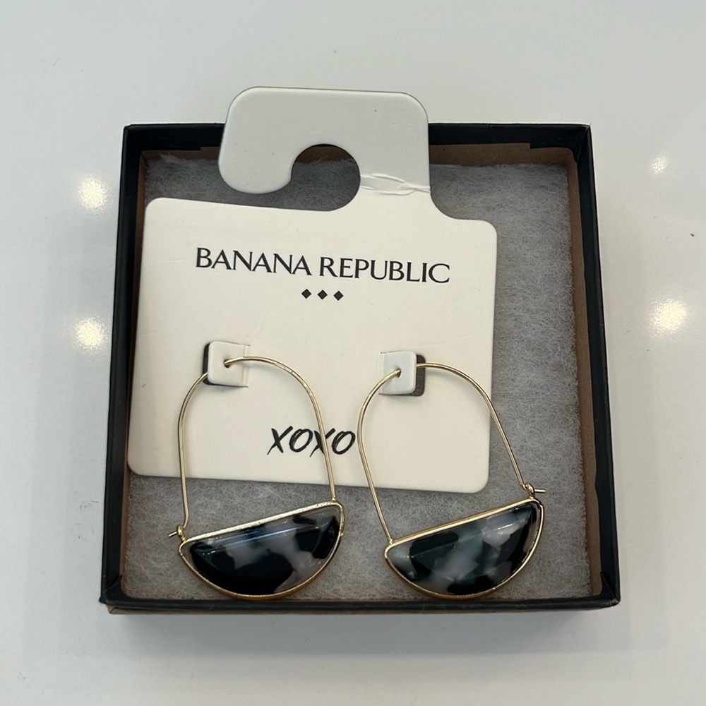 Banana Republic new in box earrings